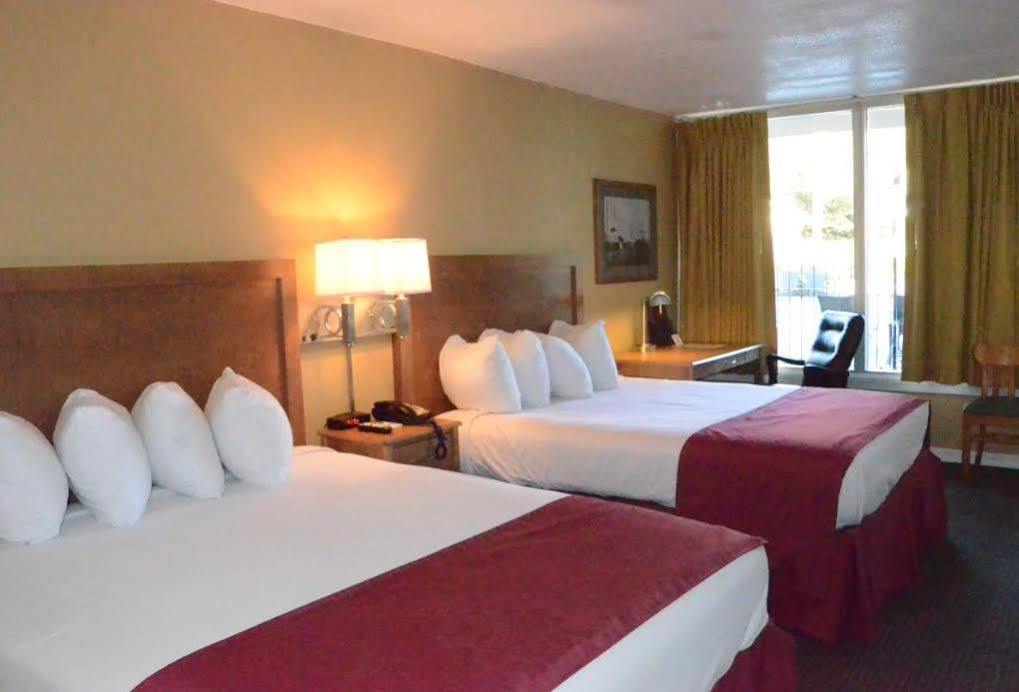 Carmel Inn And Suites Thibodaux Exteriér fotografie